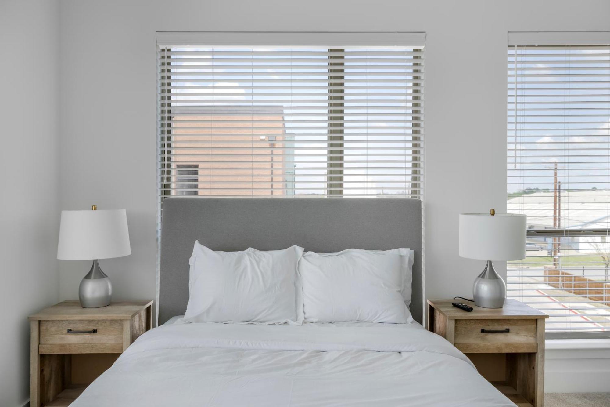 Railyard Apartments By Barsala เดนตัน ห้อง รูปภาพ