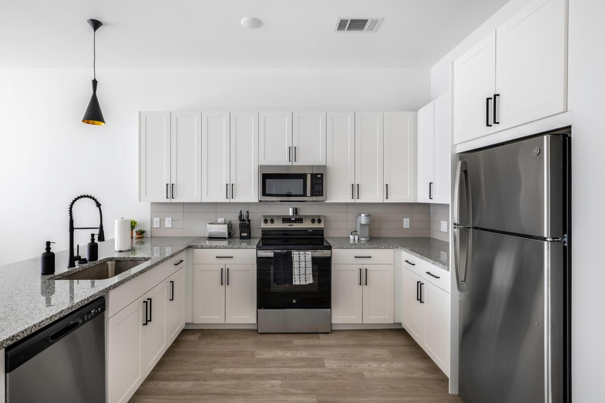 Railyard Apartments By Barsala เดนตัน ภายนอก รูปภาพ